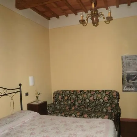 Pensionat Angelini Dal 1911 Lucca